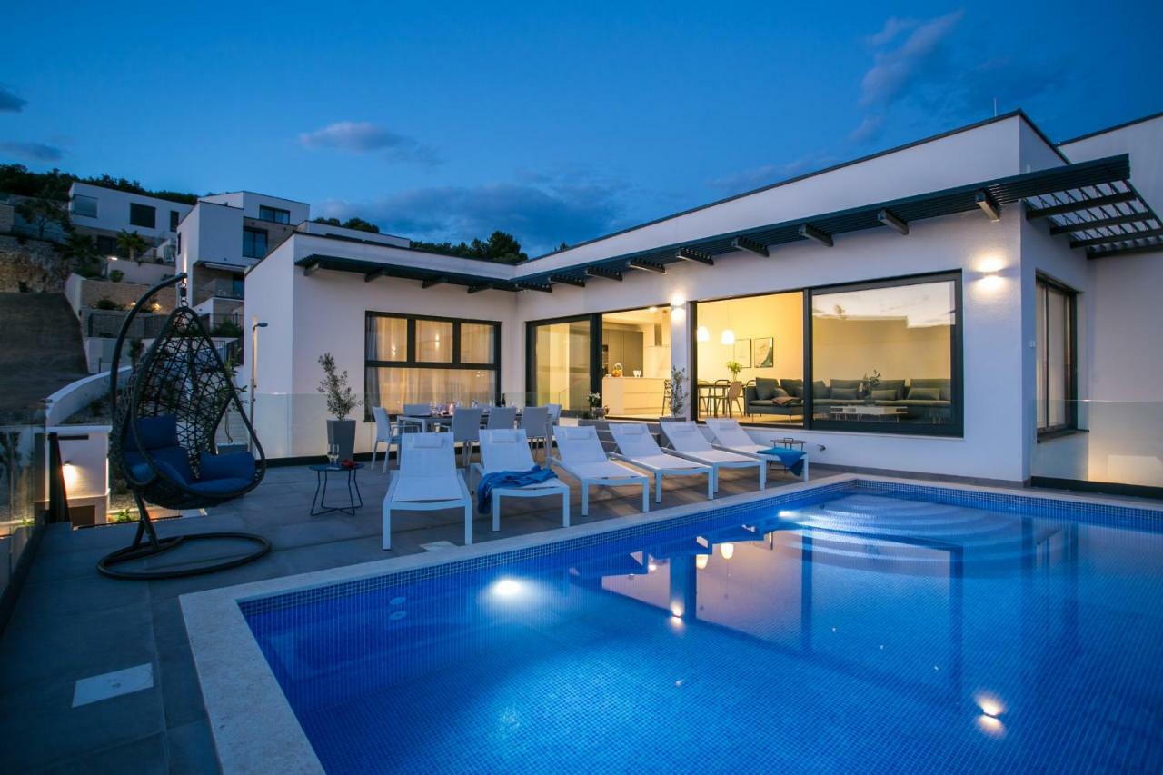 Holiday Home Olive Exclusive - 8 People, Heated Pool, Okrug Gornji, Sea View Trogir Exterior photo
