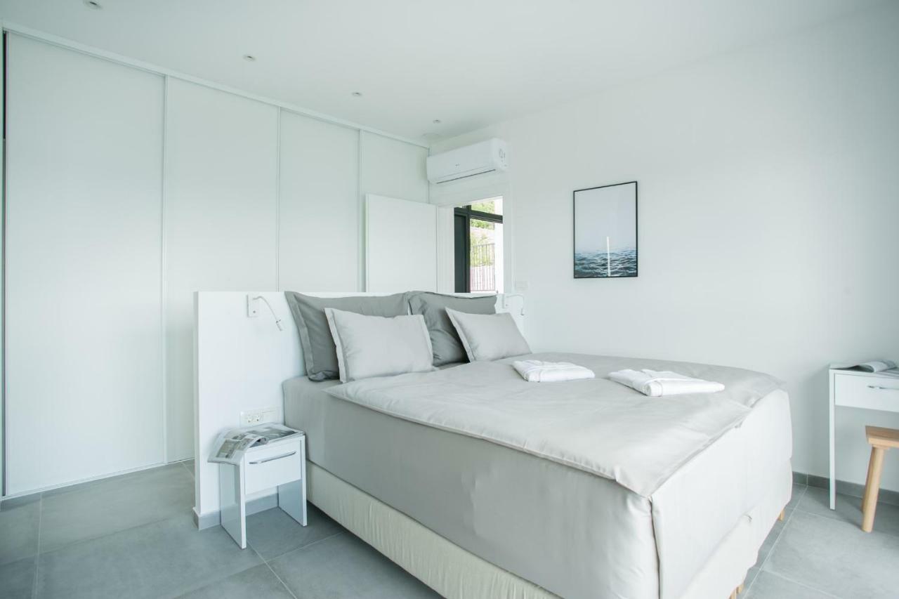 Holiday Home Olive Exclusive - 8 People, Heated Pool, Okrug Gornji, Sea View Trogir Exterior photo