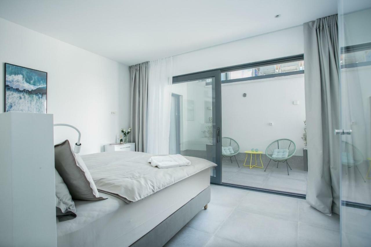 Holiday Home Olive Exclusive - 8 People, Heated Pool, Okrug Gornji, Sea View Trogir Exterior photo